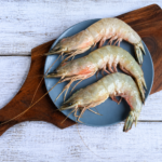 Jumbo White Prawns 6–9 Pcs Deshelled & Deveined
ജംബോ വെള്ല ചെമ്മീൻ 6–9 എണ്ണം തോട് കളഞ്ഞ് നീര്‍വാഴ നീക്കിയത്
(Jumbo Vella Chemmeen 6–9 Ennam Thodu Kalanjathu Neervaz Neekkiyathu)